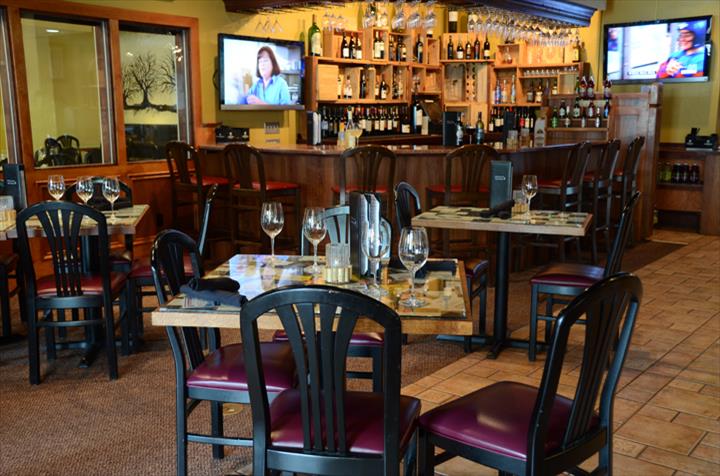 Wine Maniacs Bar Bistro Restaurants Oconomowoc Wi Wine Maniacs Bar Bistro Restaurants Oconomowoc Wi Slider